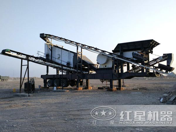 移動式顎式破碎機生產現場
