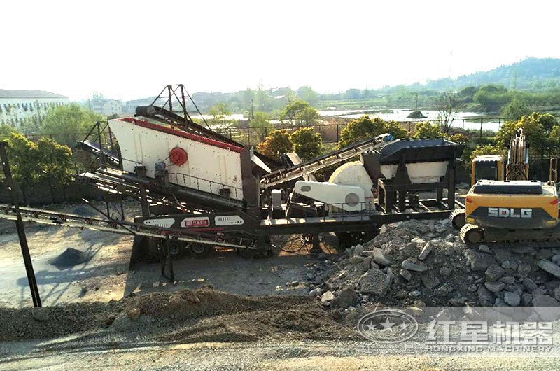 移動式磚頭建筑垃圾破碎現場實拍