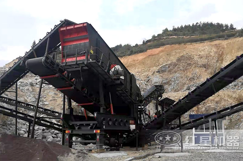 移動式破碎機(jī)現(xiàn)場