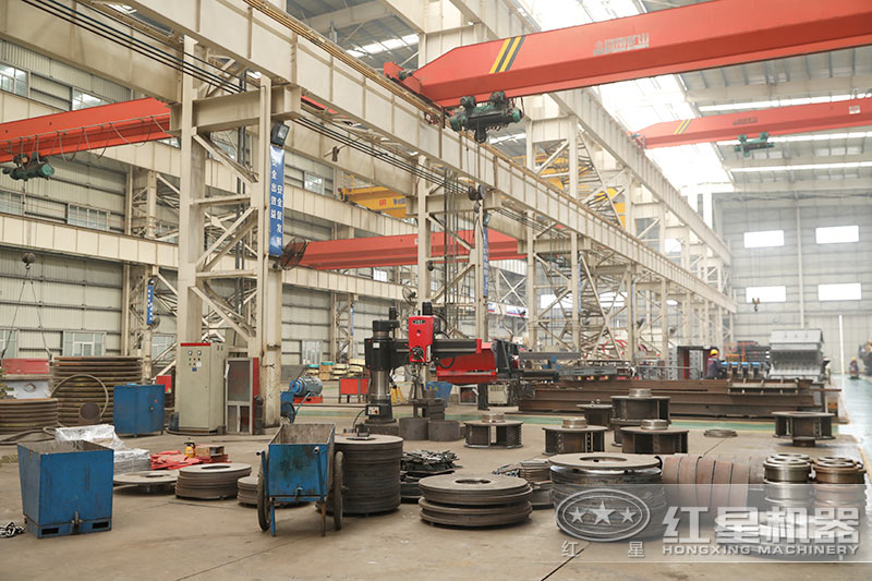 紅星機器碎石機器加工生產實拍