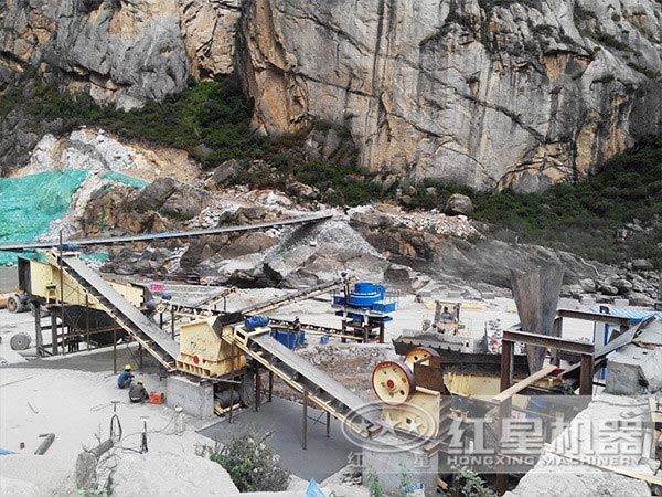 河卵石制砂現(xiàn)場(chǎng)