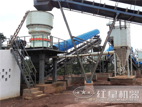 包含圓錐破碎機的生產線現場圖