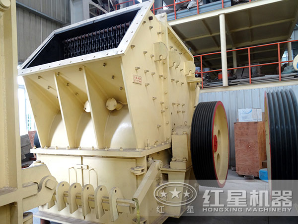 玄武巖單段破碎機側面圖