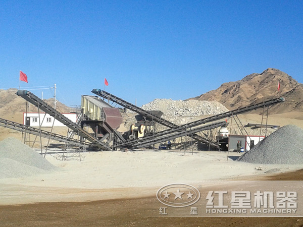 鵝卵石制砂現場