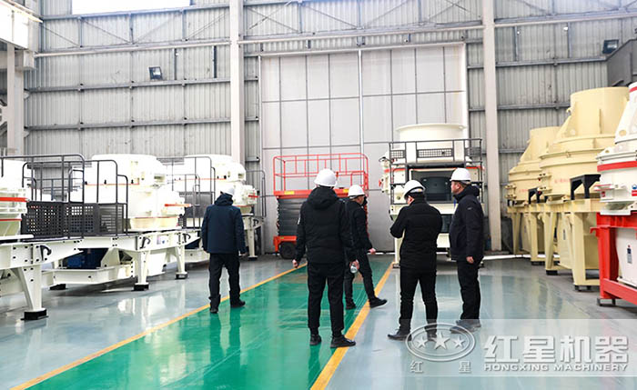 用戶來廠參觀石頭制砂機