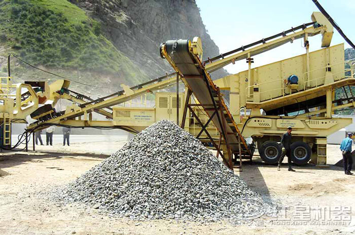 移動式破碎機作業現場