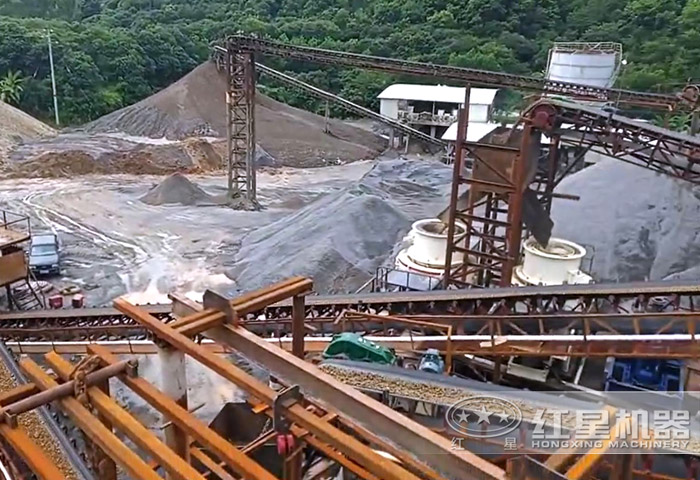 碎石制砂機作業現場