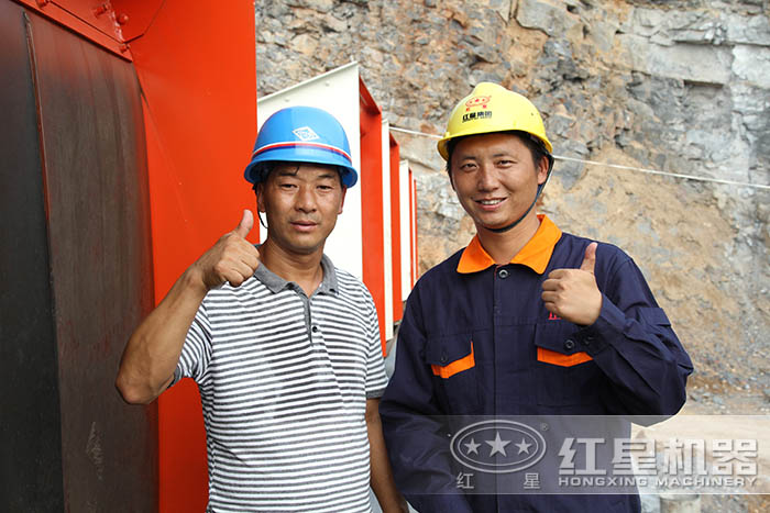 售后人員現(xiàn)場調試