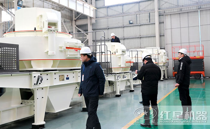 客戶到紅星機器廠區參觀設備