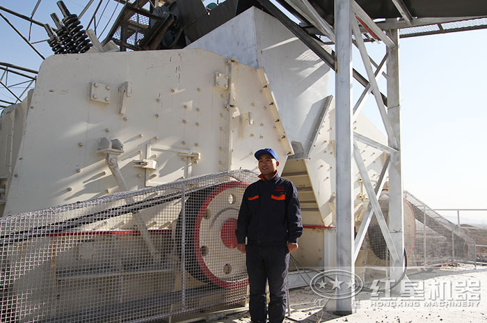 花崗巖破碎加工現場