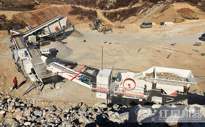 不同類型的移動破碎設備加工現場展示