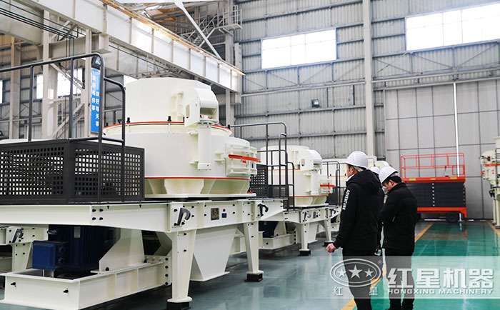 客戶到紅星機器廠區參觀制砂設備