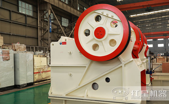 大型顎式破碎機廠家直銷價格更優惠