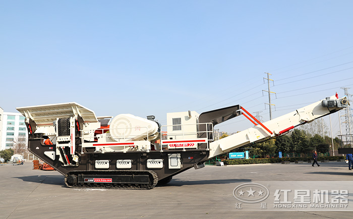 履帶式破碎機(jī)設(shè)備智能操作，自行驅(qū)動(dòng)行走