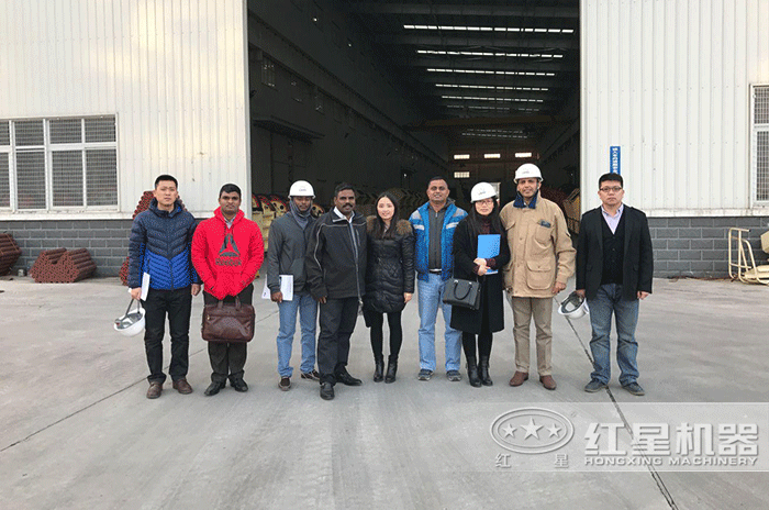 客戶到紅星機器廠家參觀考察設備