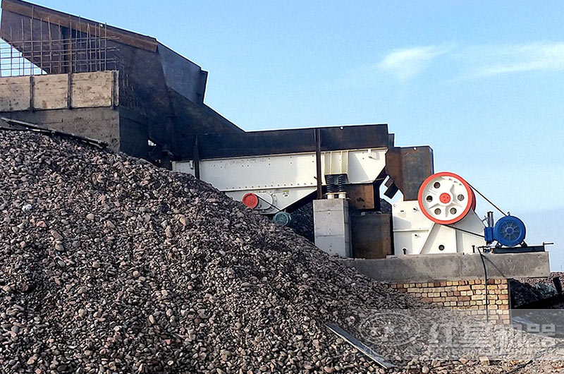 顎式破碎機作業現場