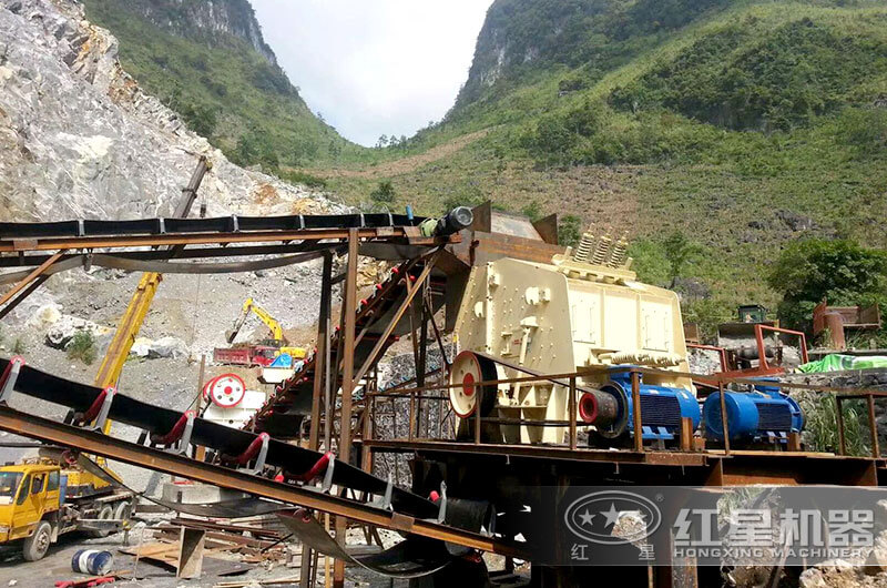 反擊式粉碎設備