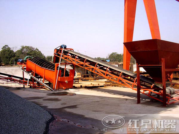 雙螺旋洗砂機_單螺旋洗砂機清洗現場