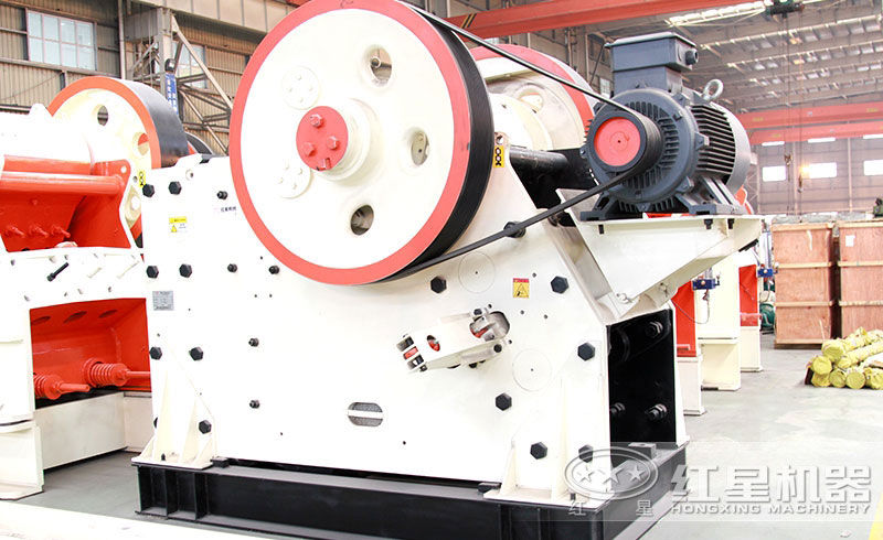 日產8000噸的顎式破碎機