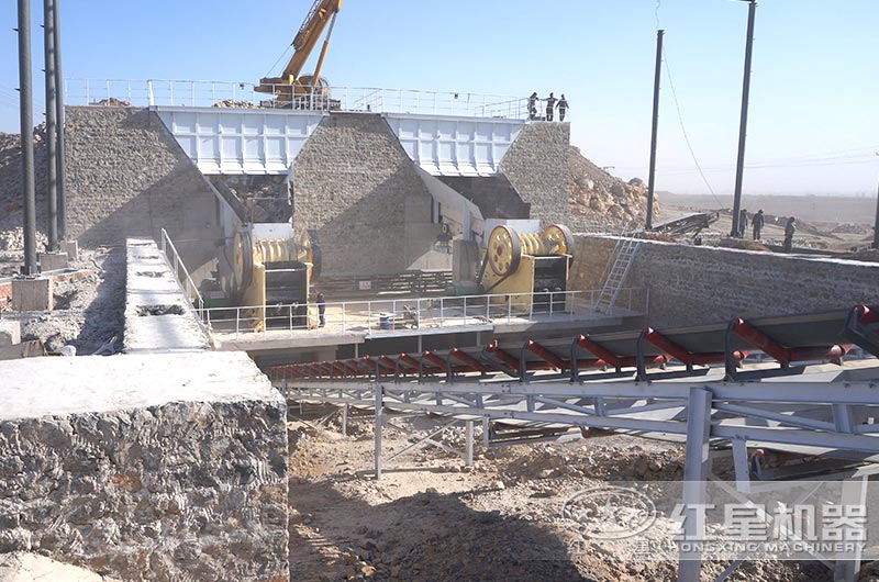 砂巖破碎機作業現場